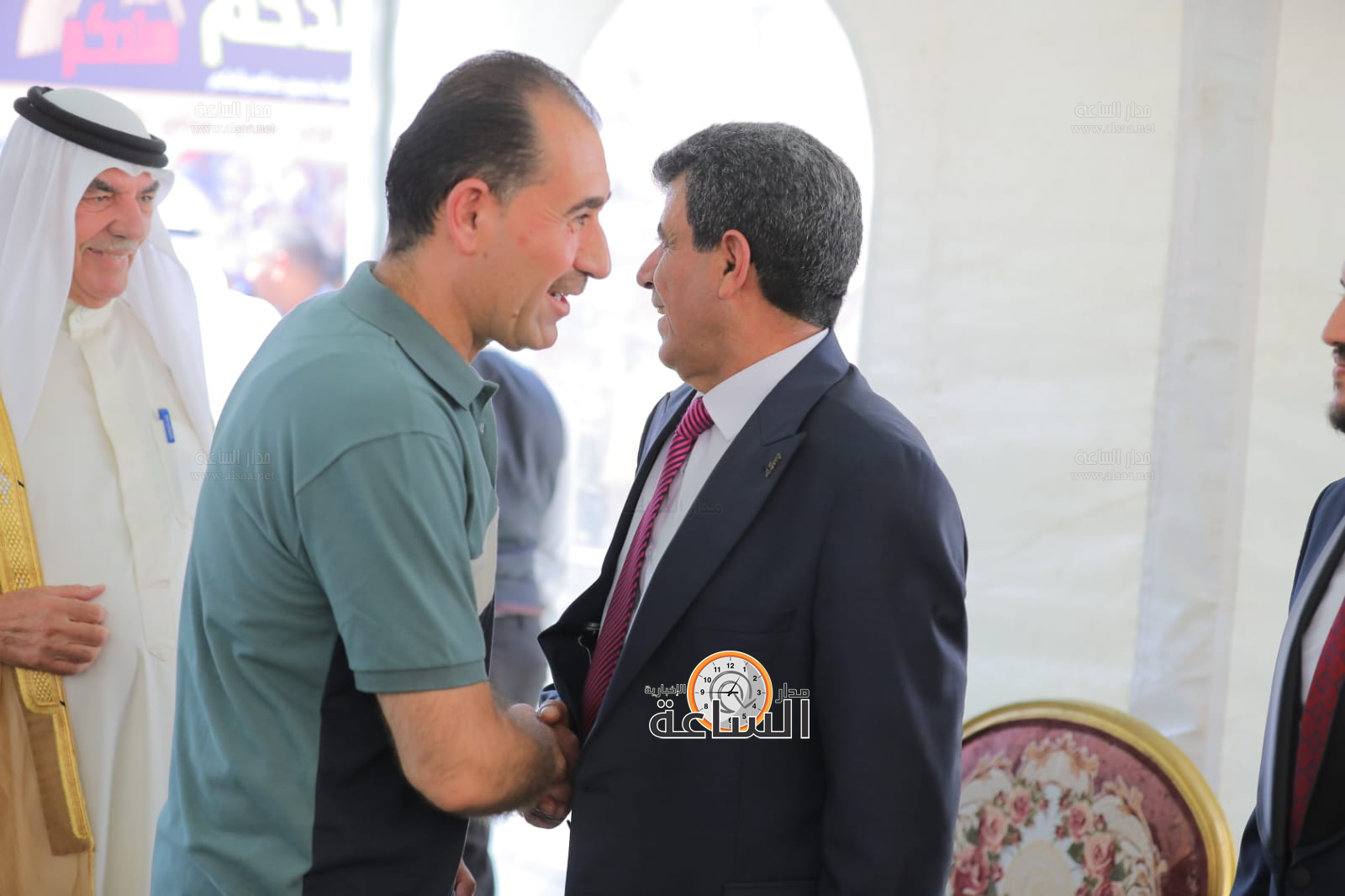 Madar Al-Saa Images 0.42772955569762305