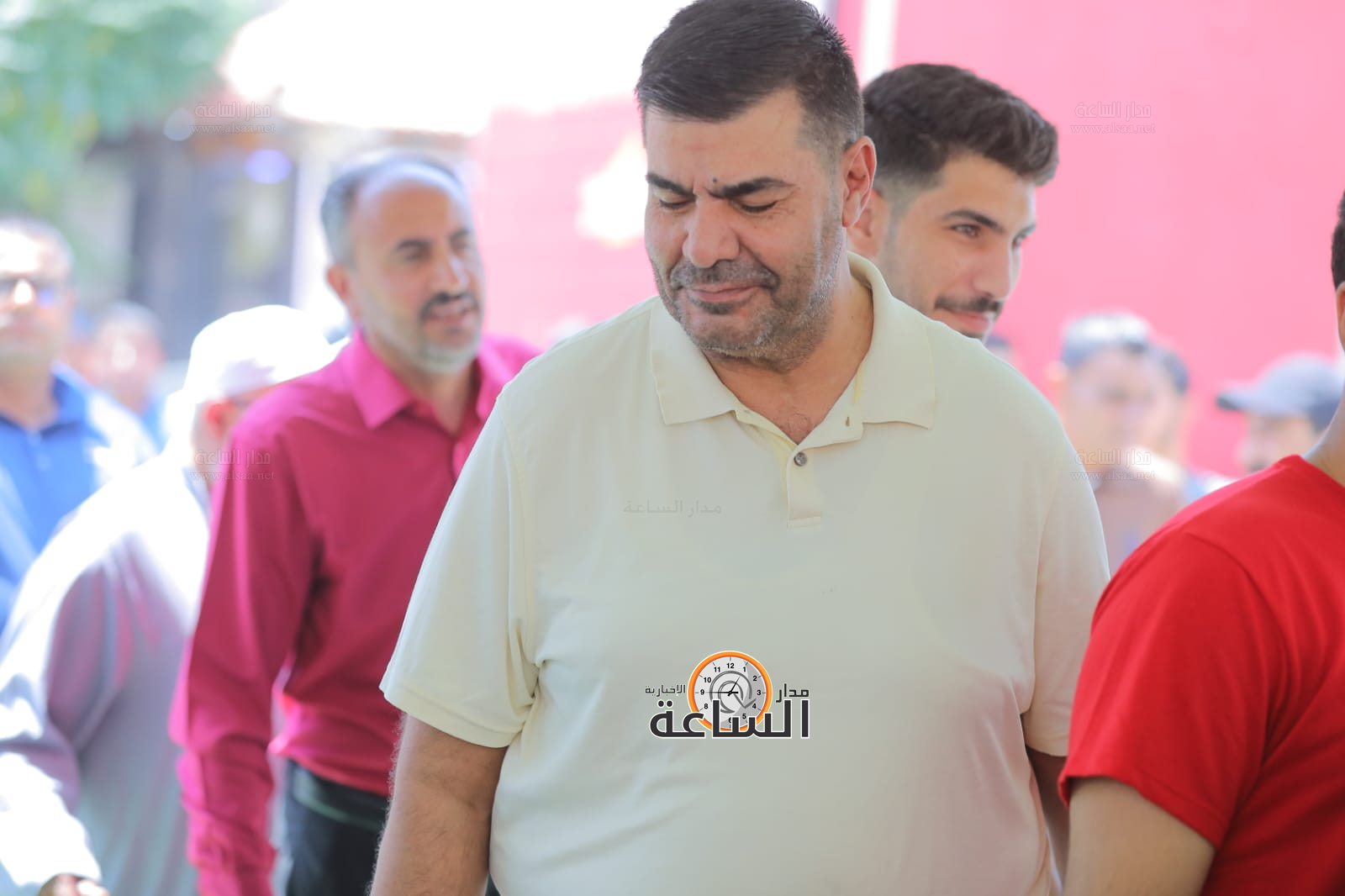 Madar Al-Saa Images 0.4942006409272228