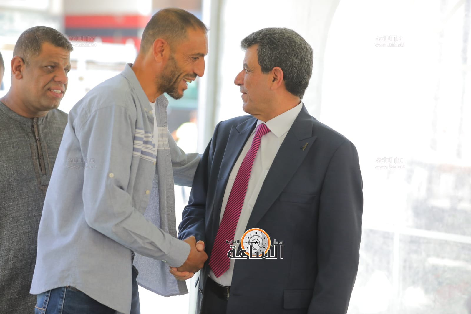 Madar Al-Saa Images 0.6683125530583196