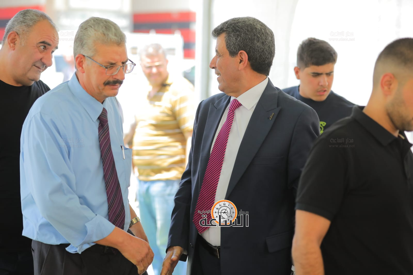 Madar Al-Saa Images 0.19498365776831883