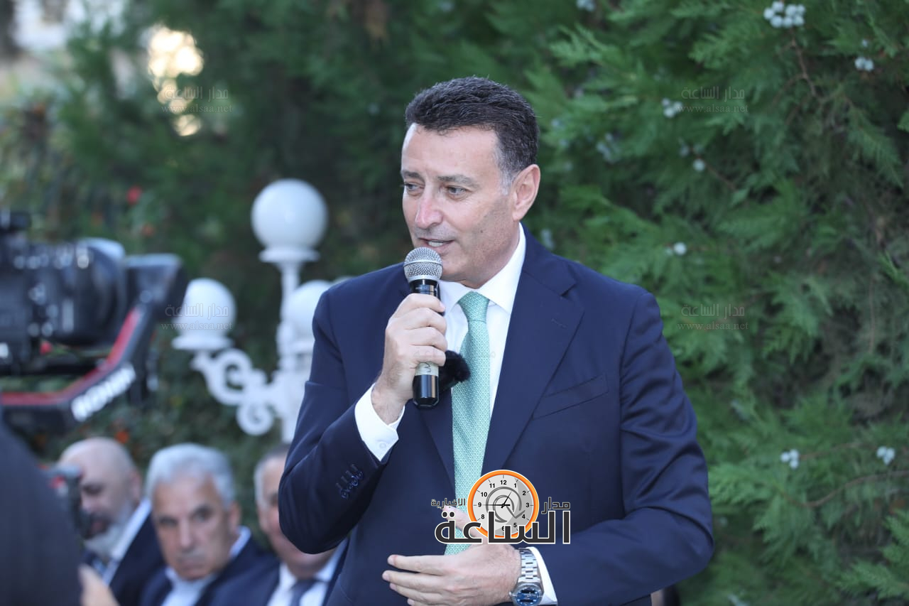 Madar Al-Saa Images 0.9197451258291147