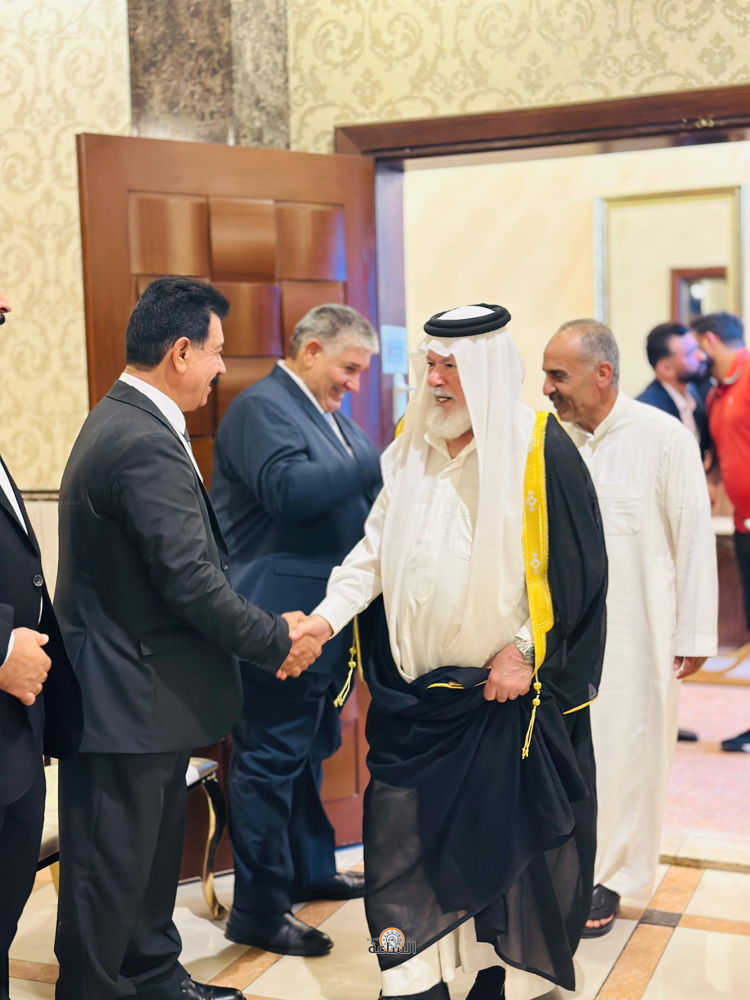 Madar Al-Saa Images 0.05430368890135617