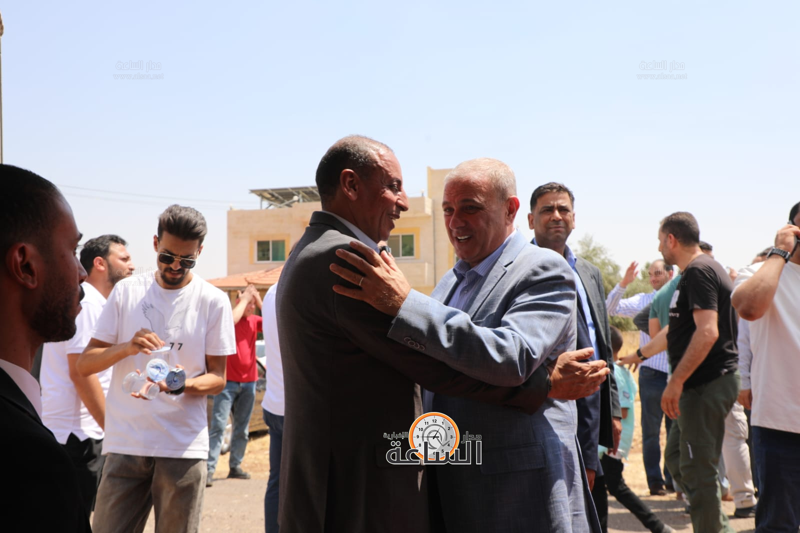 Madar Al-Saa Images 0.20376971036376967