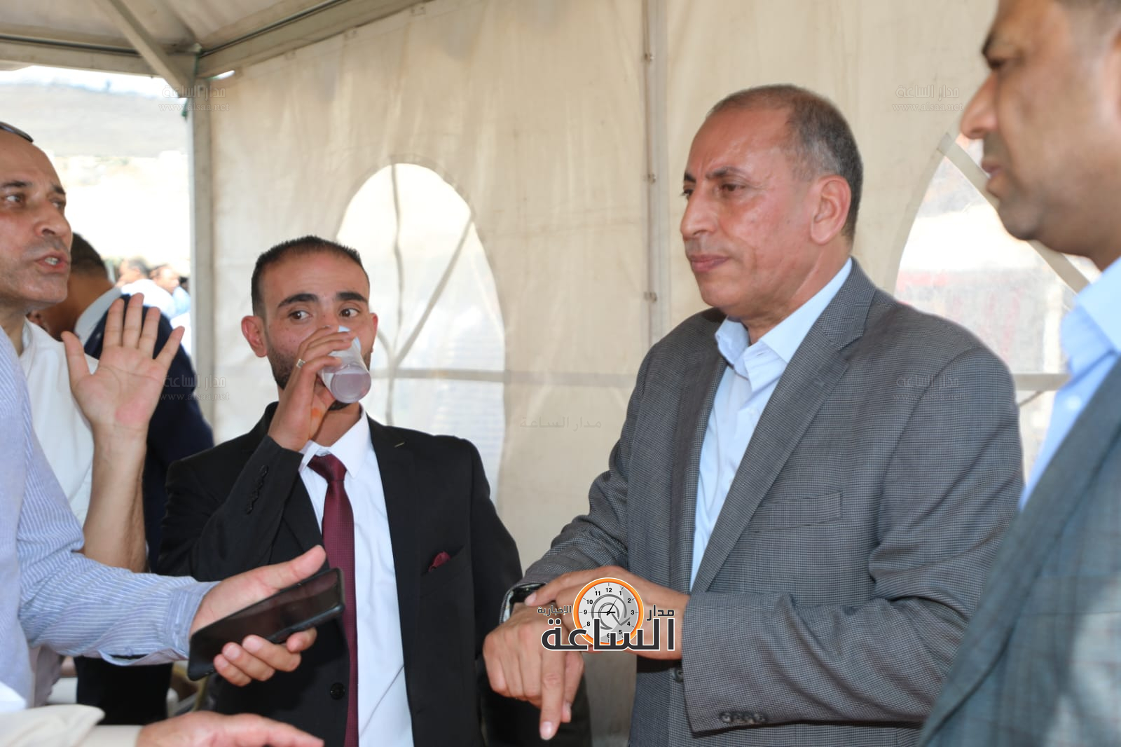 Madar Al-Saa Images 0.3966670705378481