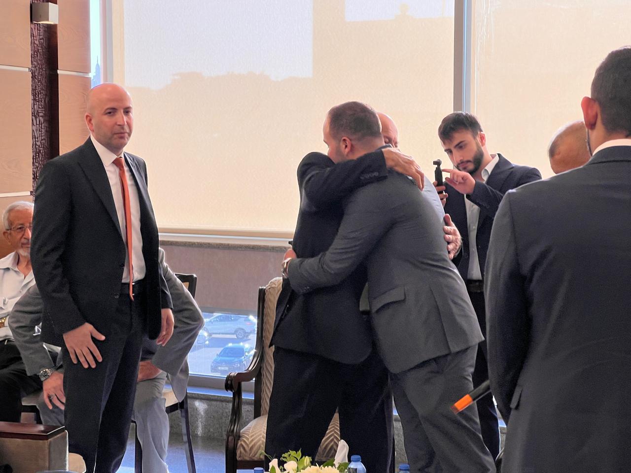 Madar Al-Saa Images 0.441941338193798