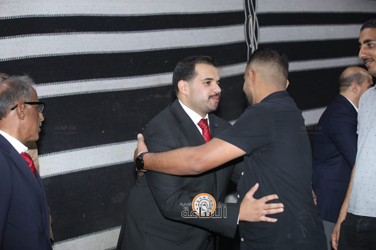 Madar Al-Saa Images 0.5113872273651683