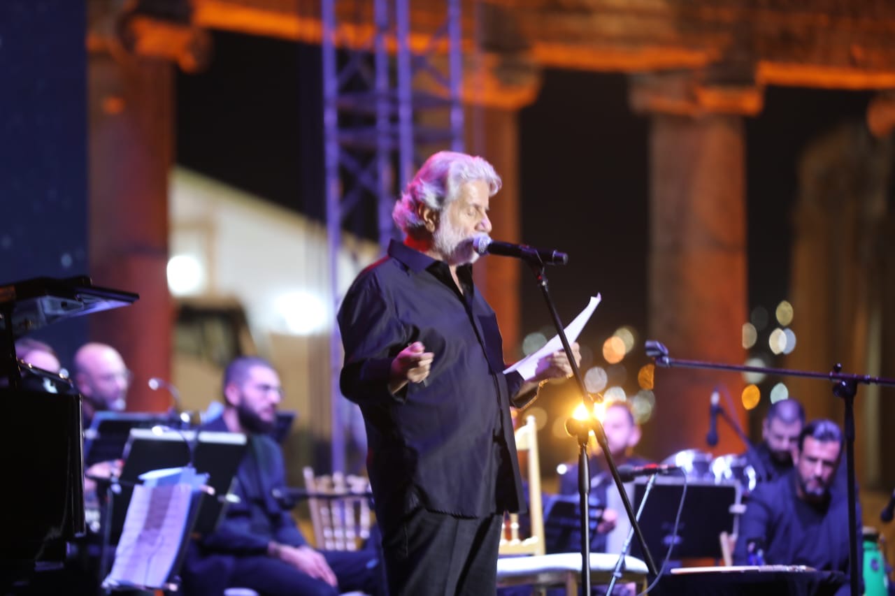 Madar Al-Saa Images 0.12909063517147013