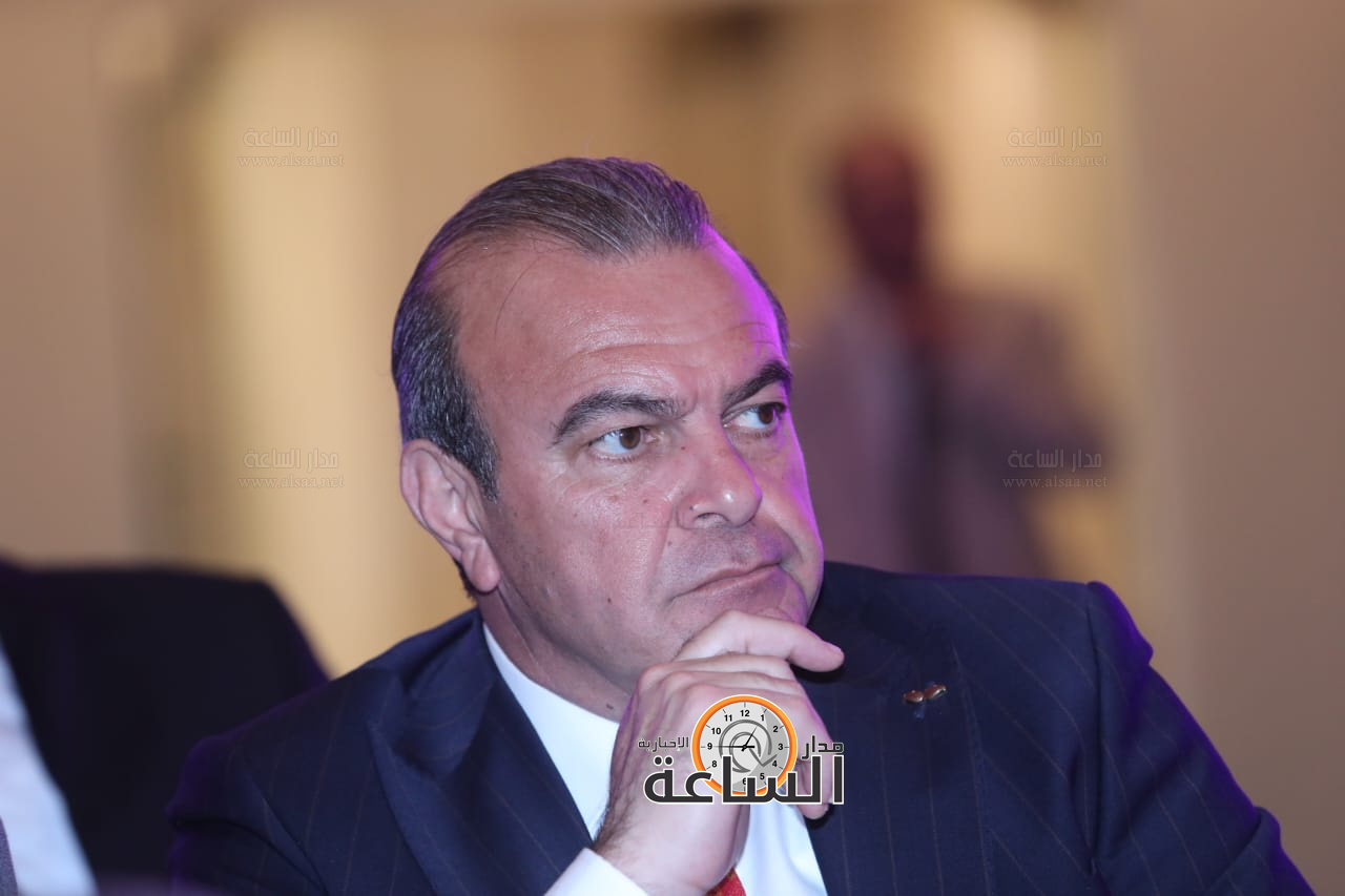 Madar Al-Saa Images 0.10467584474253822