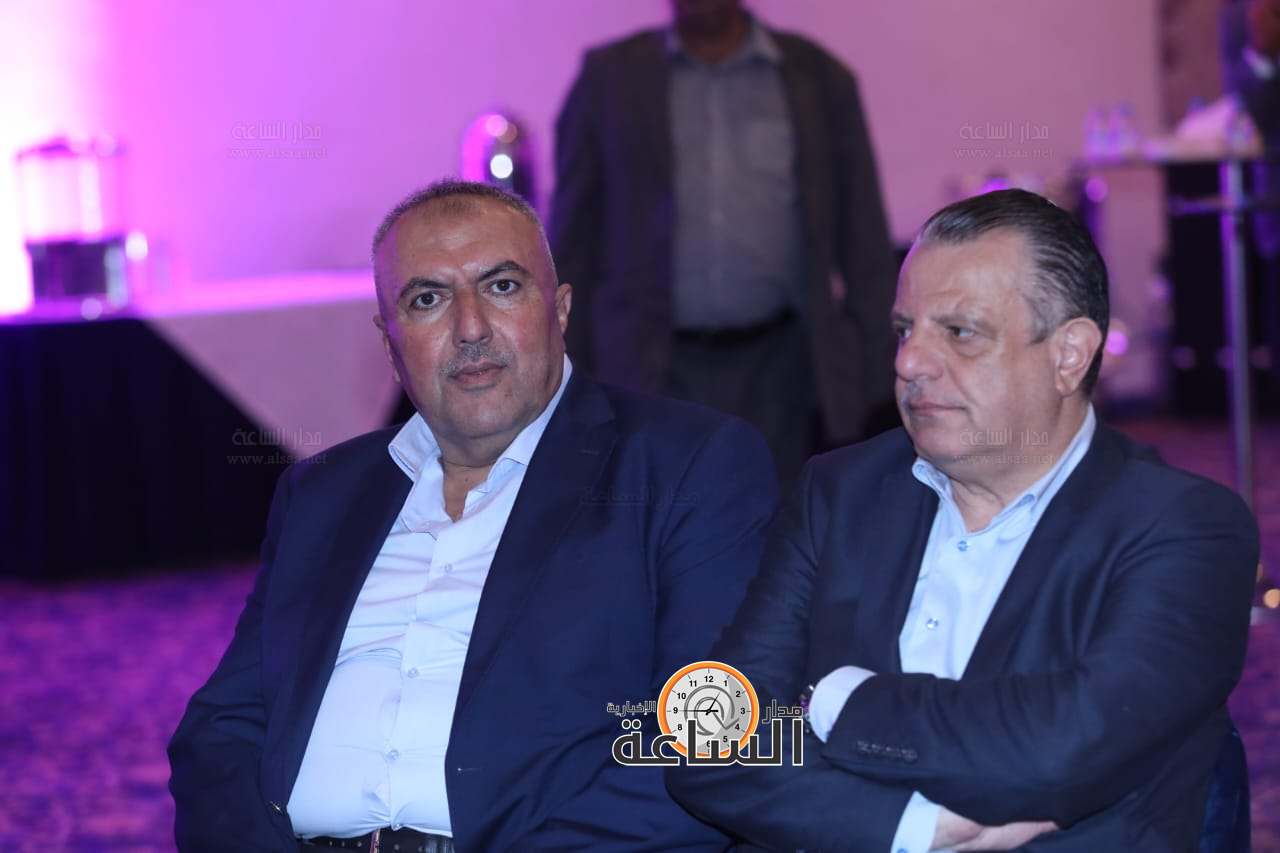 Madar Al-Saa Images 0.24390419346003056