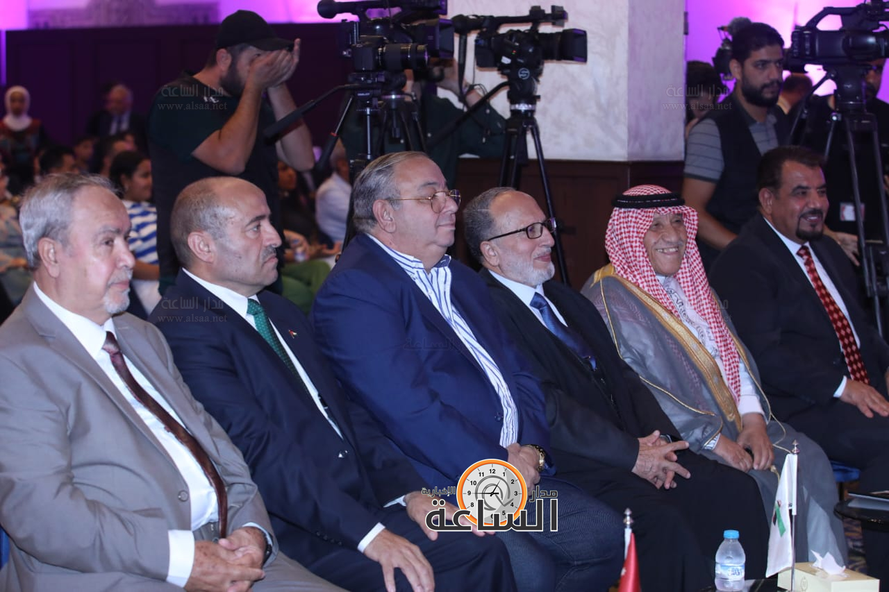 Madar Al-Saa Images 0.7730559439304008