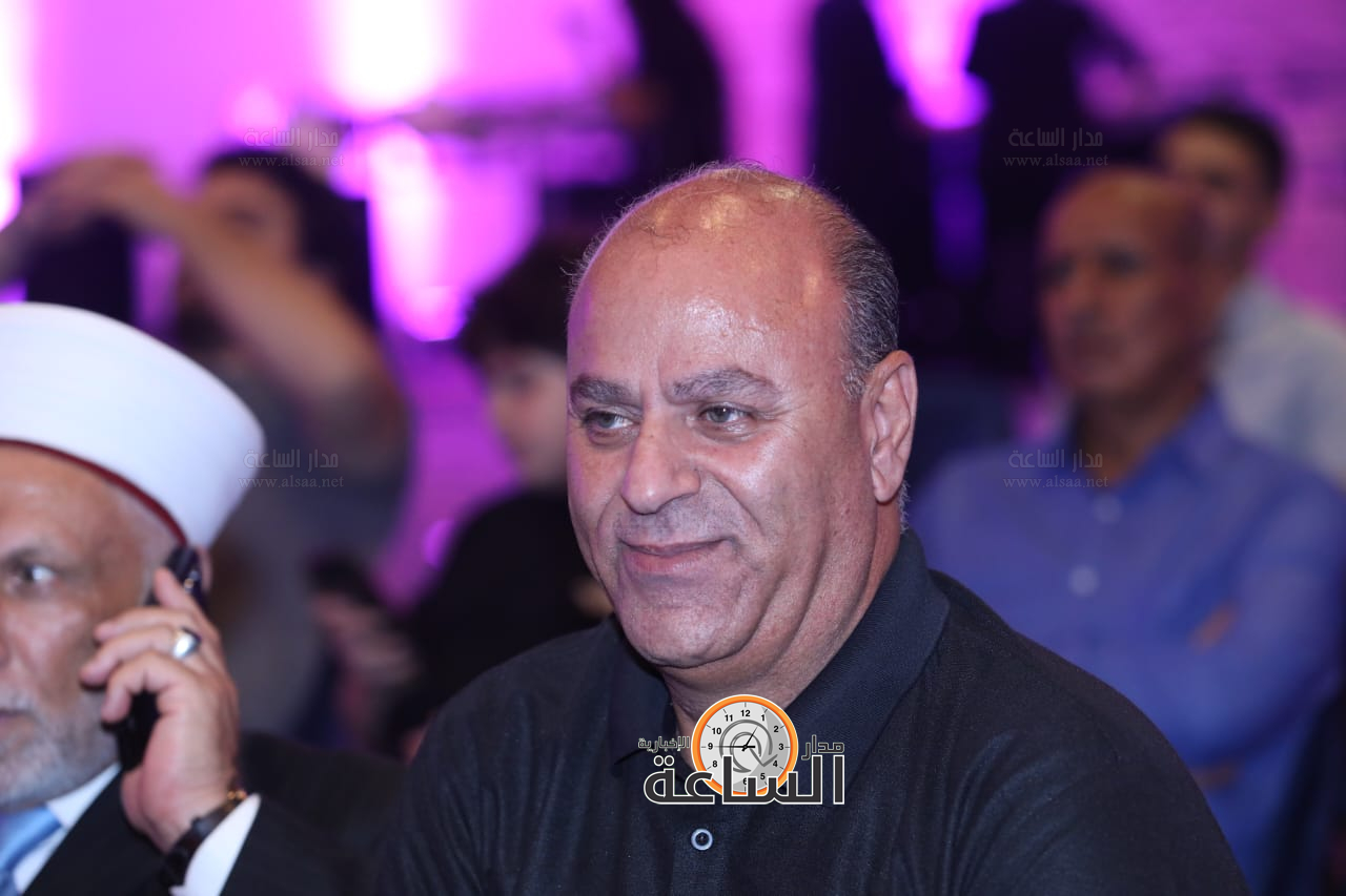 Madar Al-Saa Images 0.49047382404279705