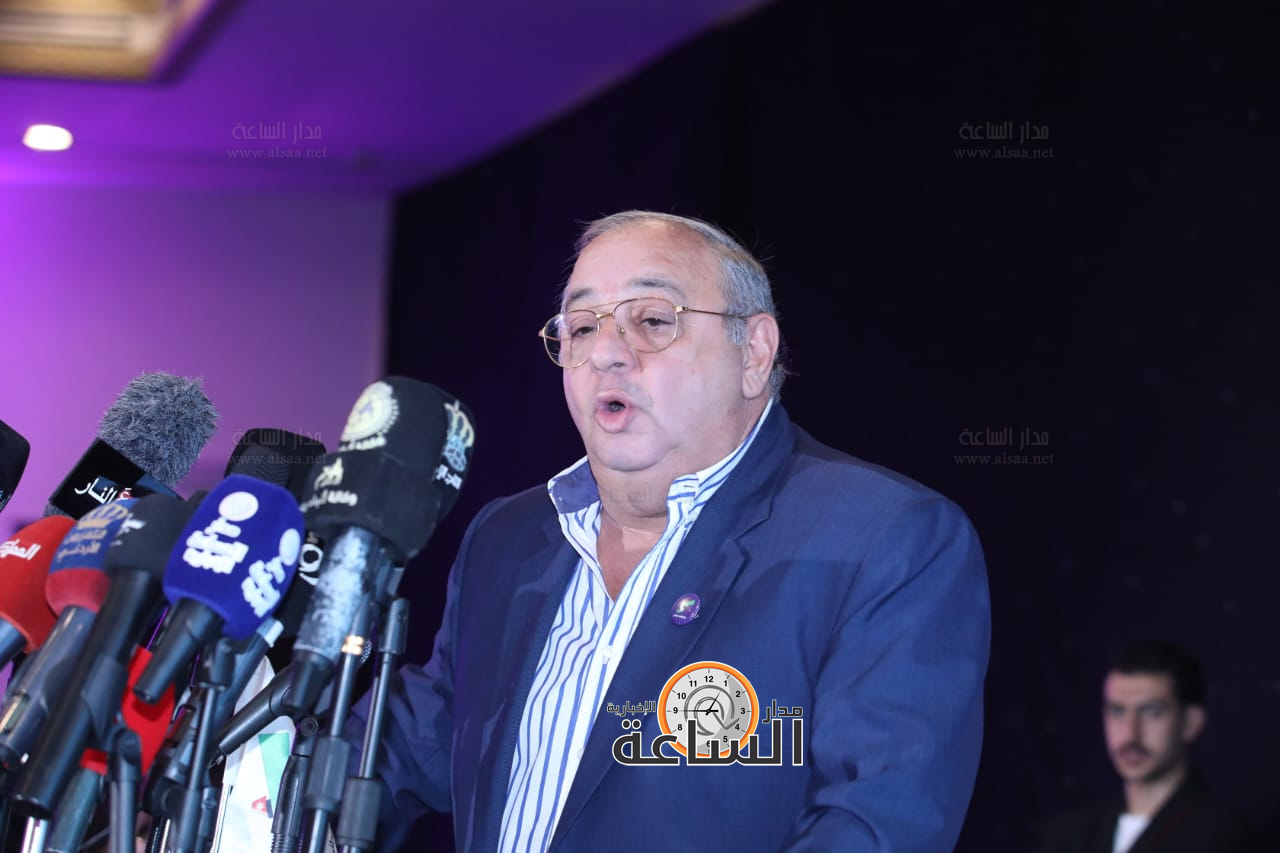 Madar Al-Saa Images 0.38688787273894