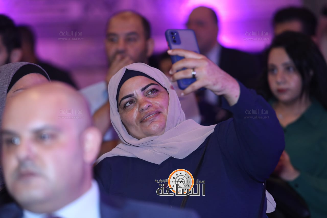 Madar Al-Saa Images 0.9131516499963581