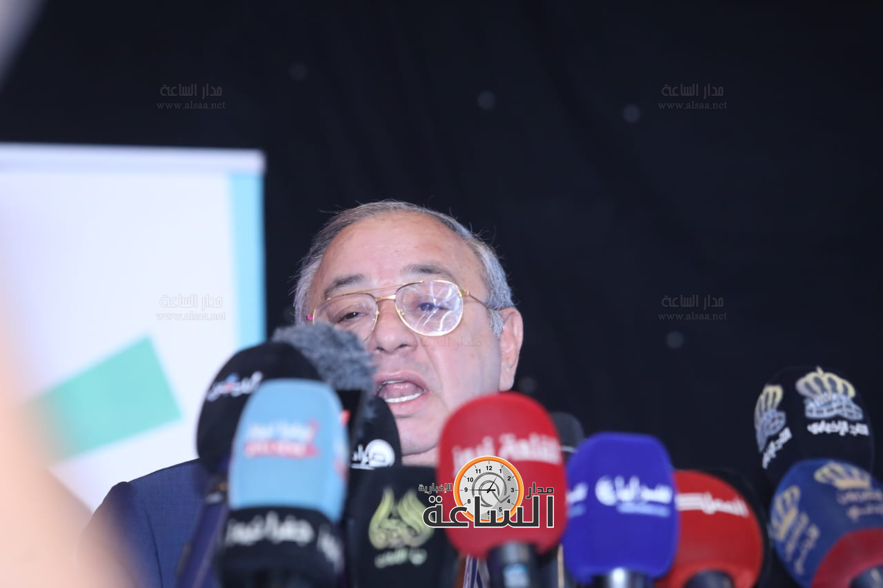 Madar Al-Saa Images 0.7715967596996423