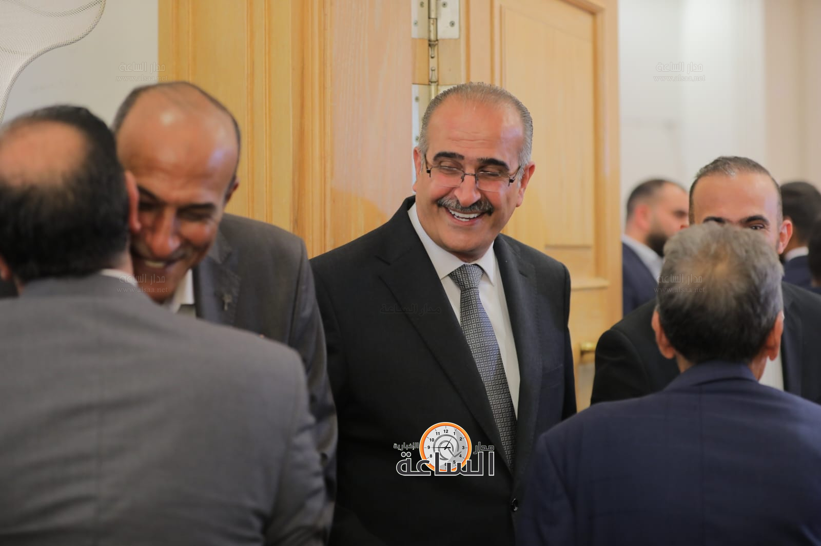 Madar Al-Saa Images 0.535430211929272