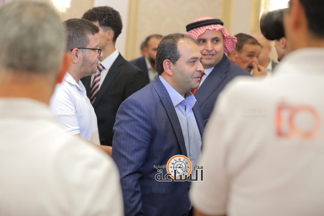 Madar Al-Saa Images 0.9844562861061232