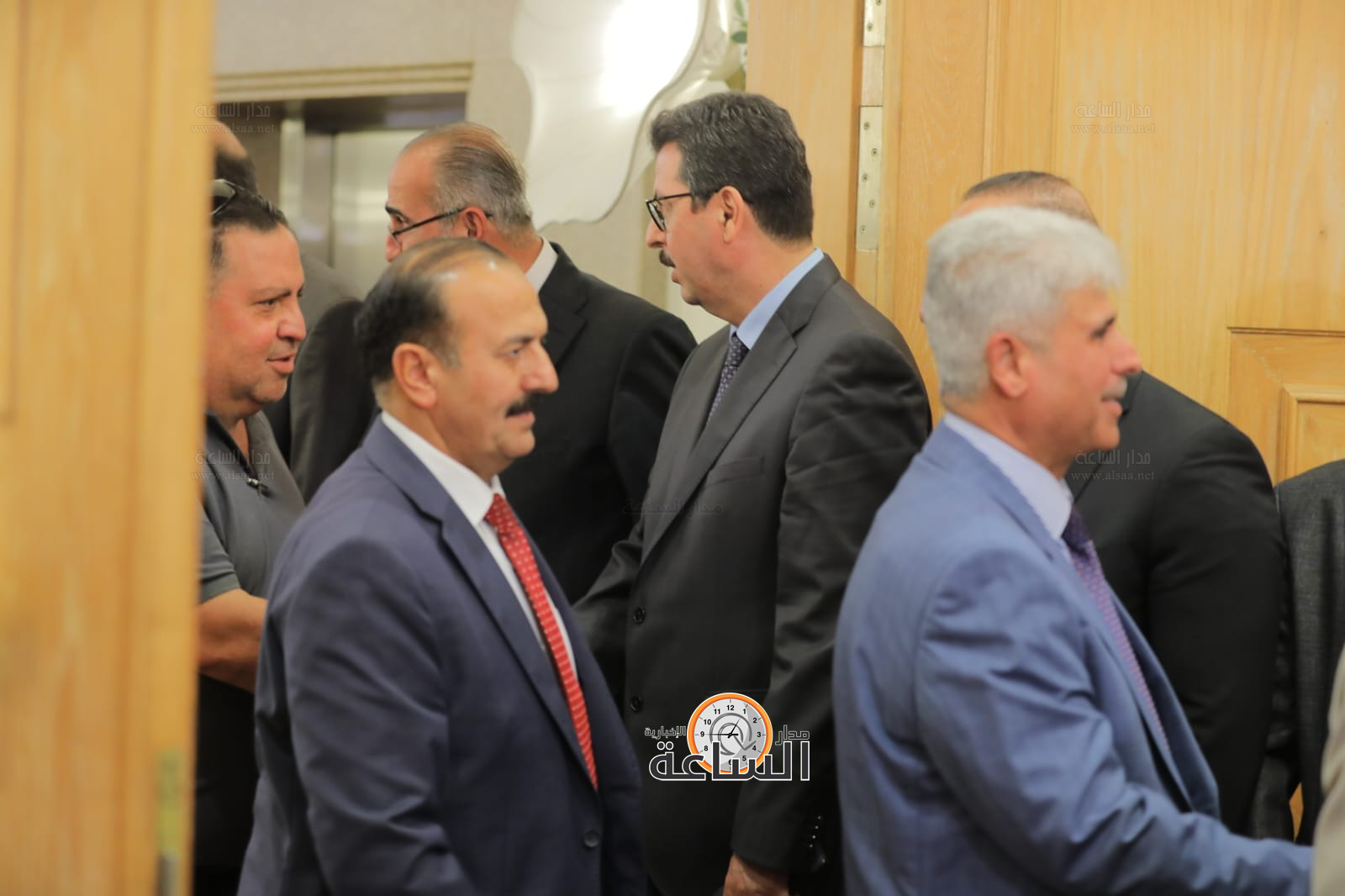 Madar Al-Saa Images 0.44232313105421794