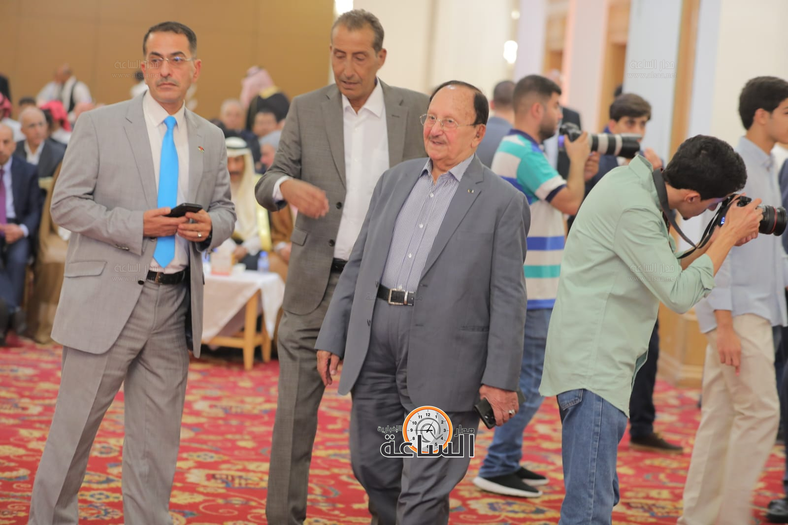 Madar Al-Saa Images 0.3247881440053493