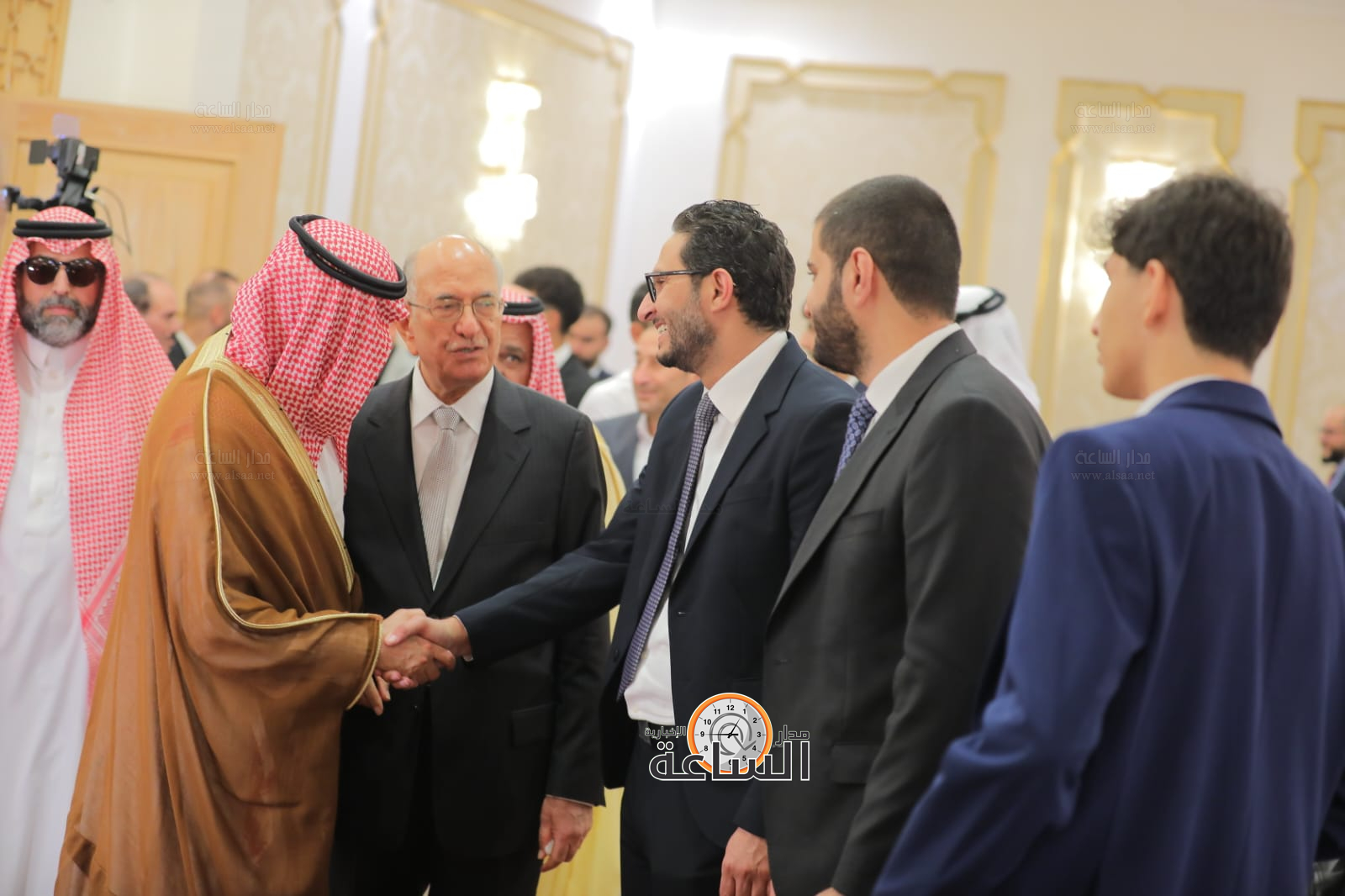 Madar Al-Saa Images 0.4912411281033633