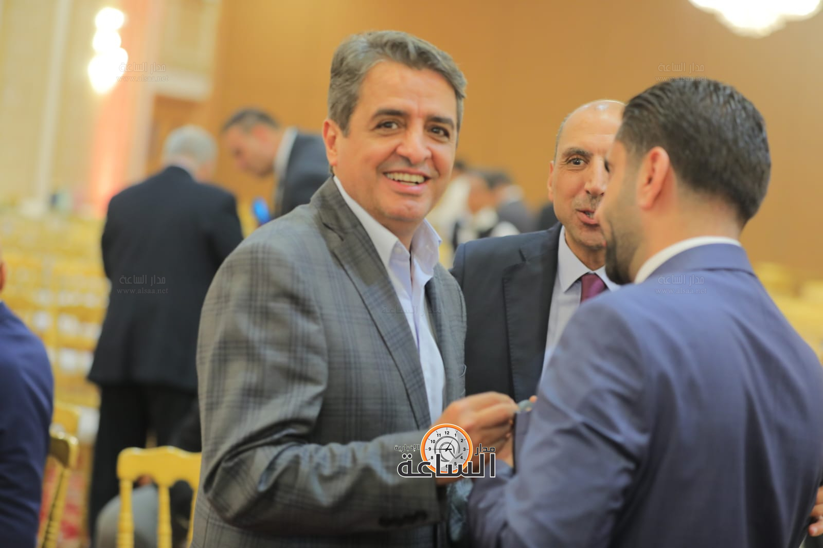 Madar Al-Saa Images 0.5697410426557268