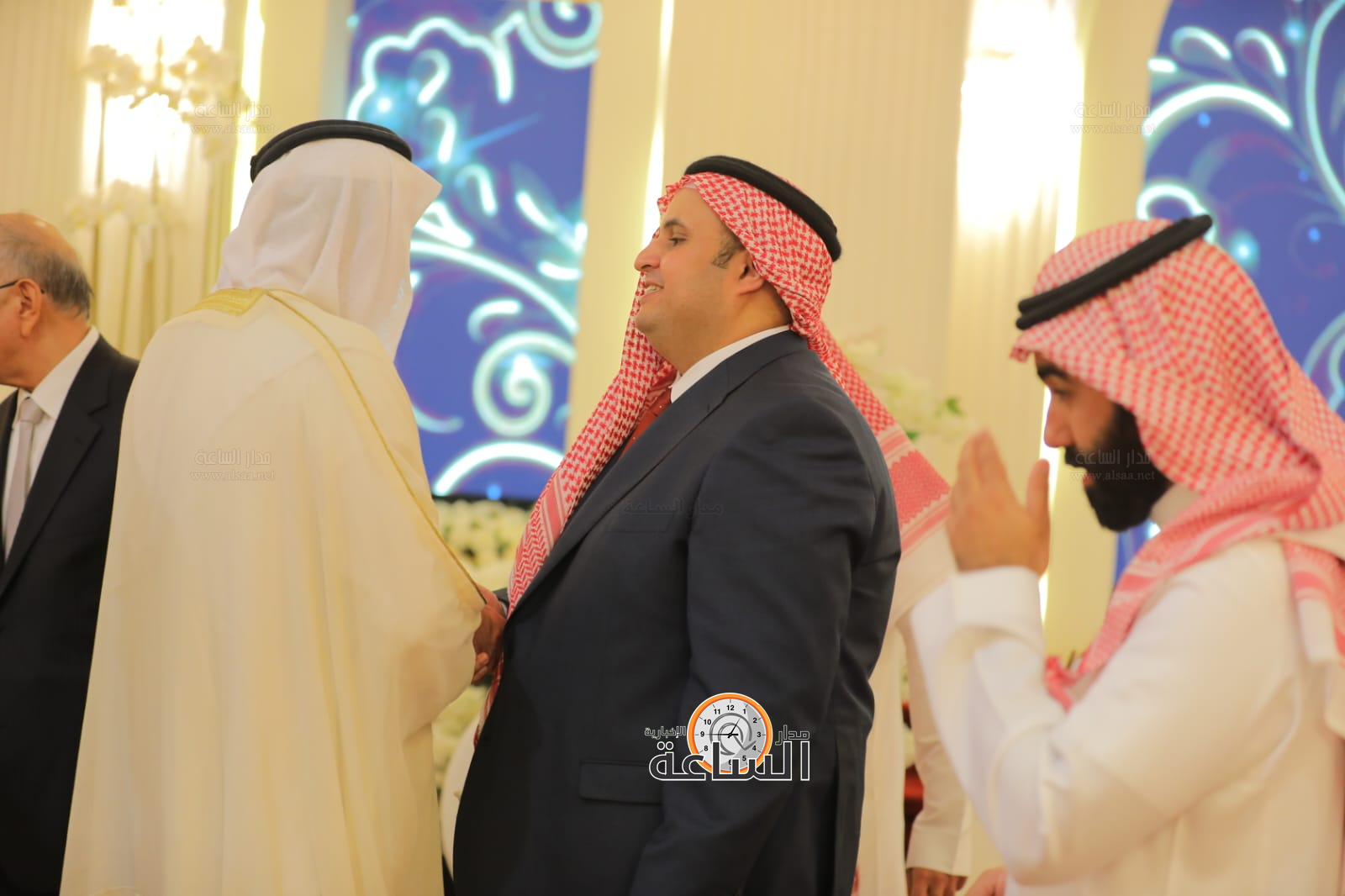 Madar Al-Saa Images 0.6496874104361869