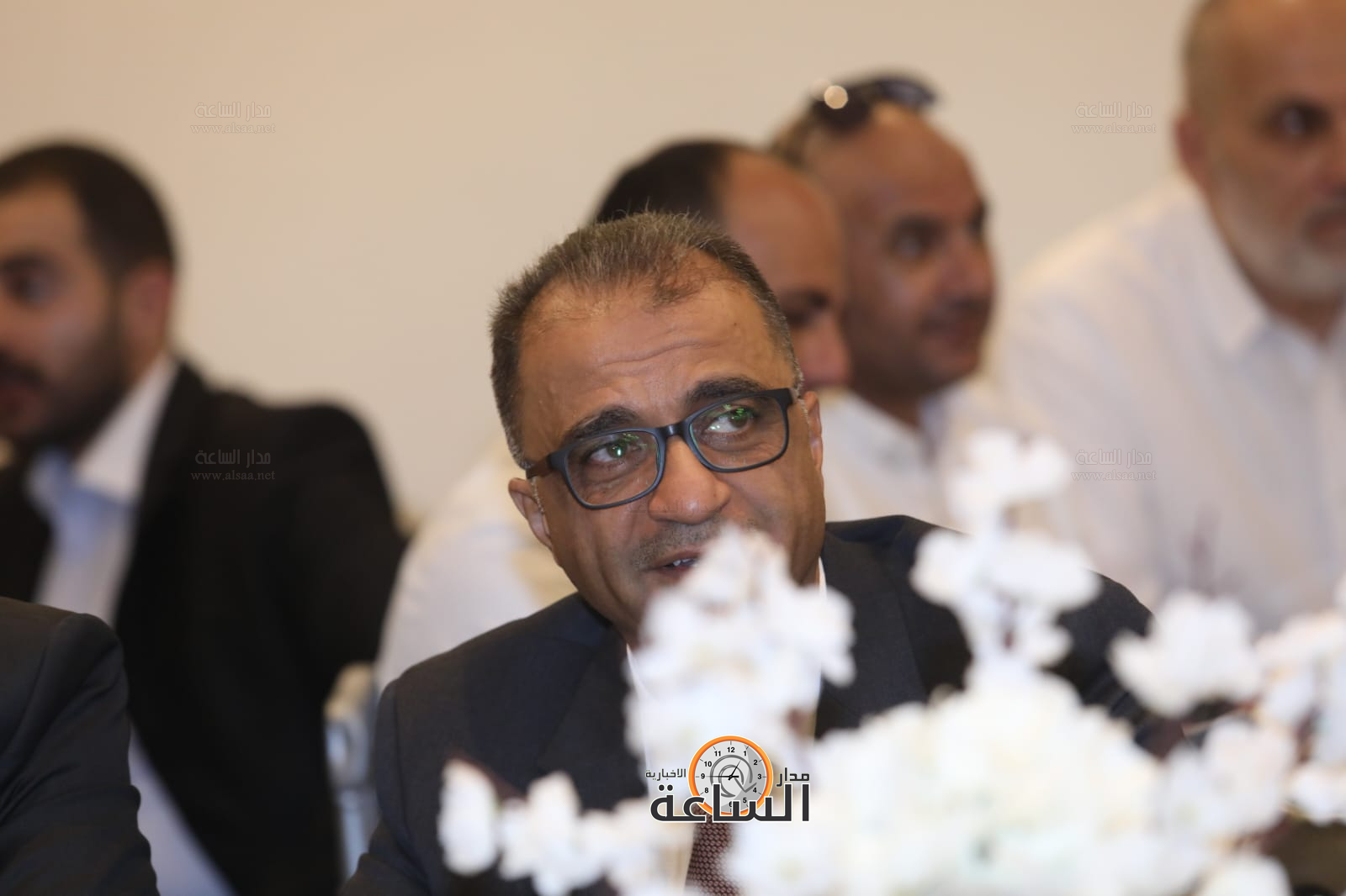 Madar Al-Saa Images 0.412470419346578