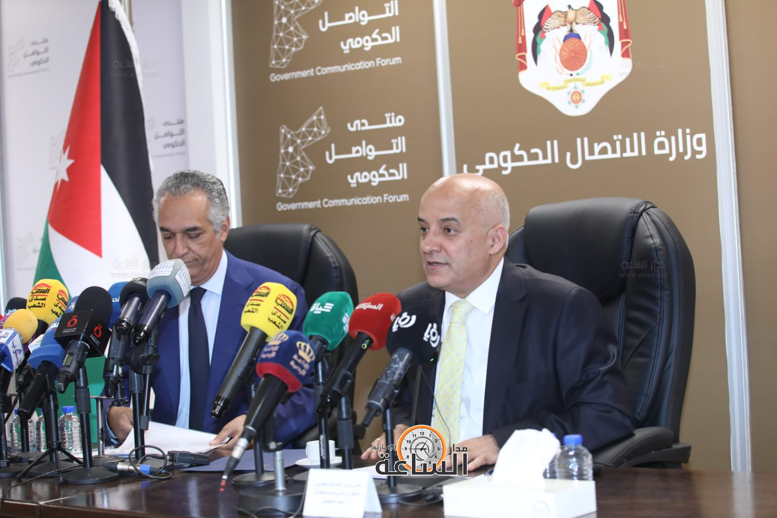 Madar Al-Saa Images 0.8739439061862122