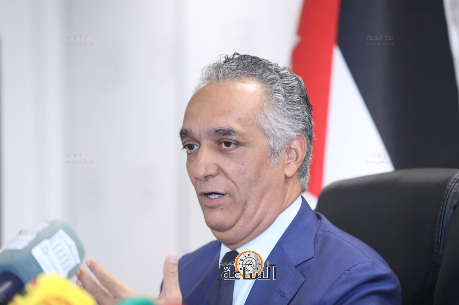 Madar Al-Saa Images 0.9455520806663478