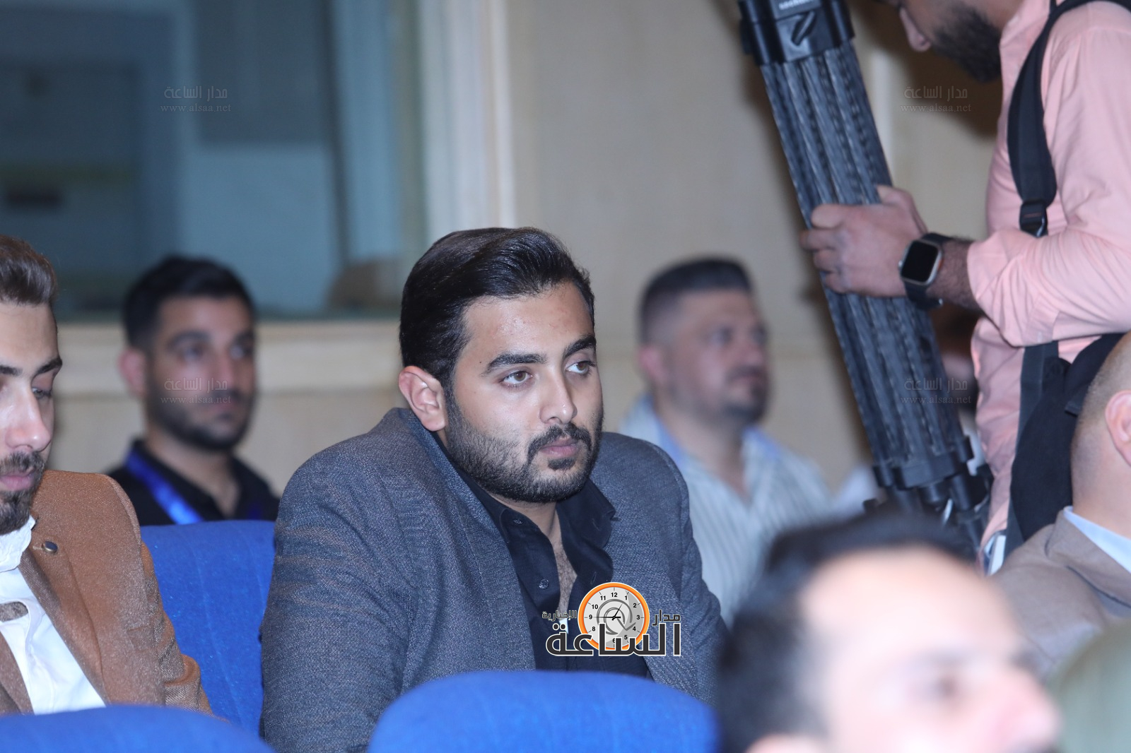 Madar Al-Saa Images 0.9621459287009493