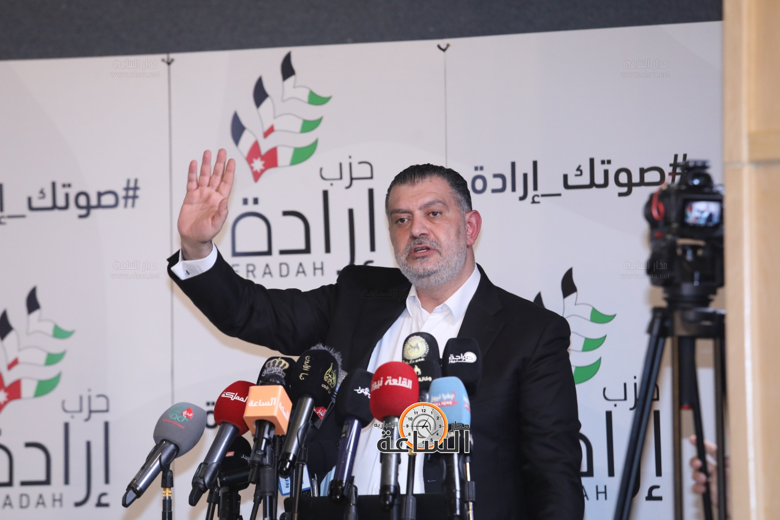 Madar Al-Saa Images 0.09467210738041221