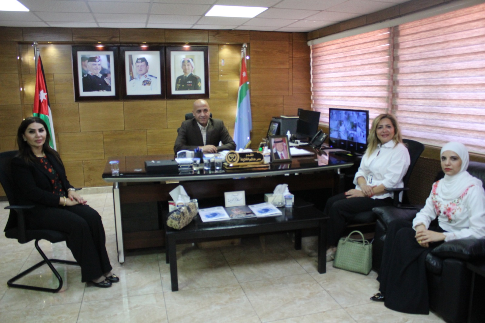 Madar Al-Saa Images 0.44007948580589096