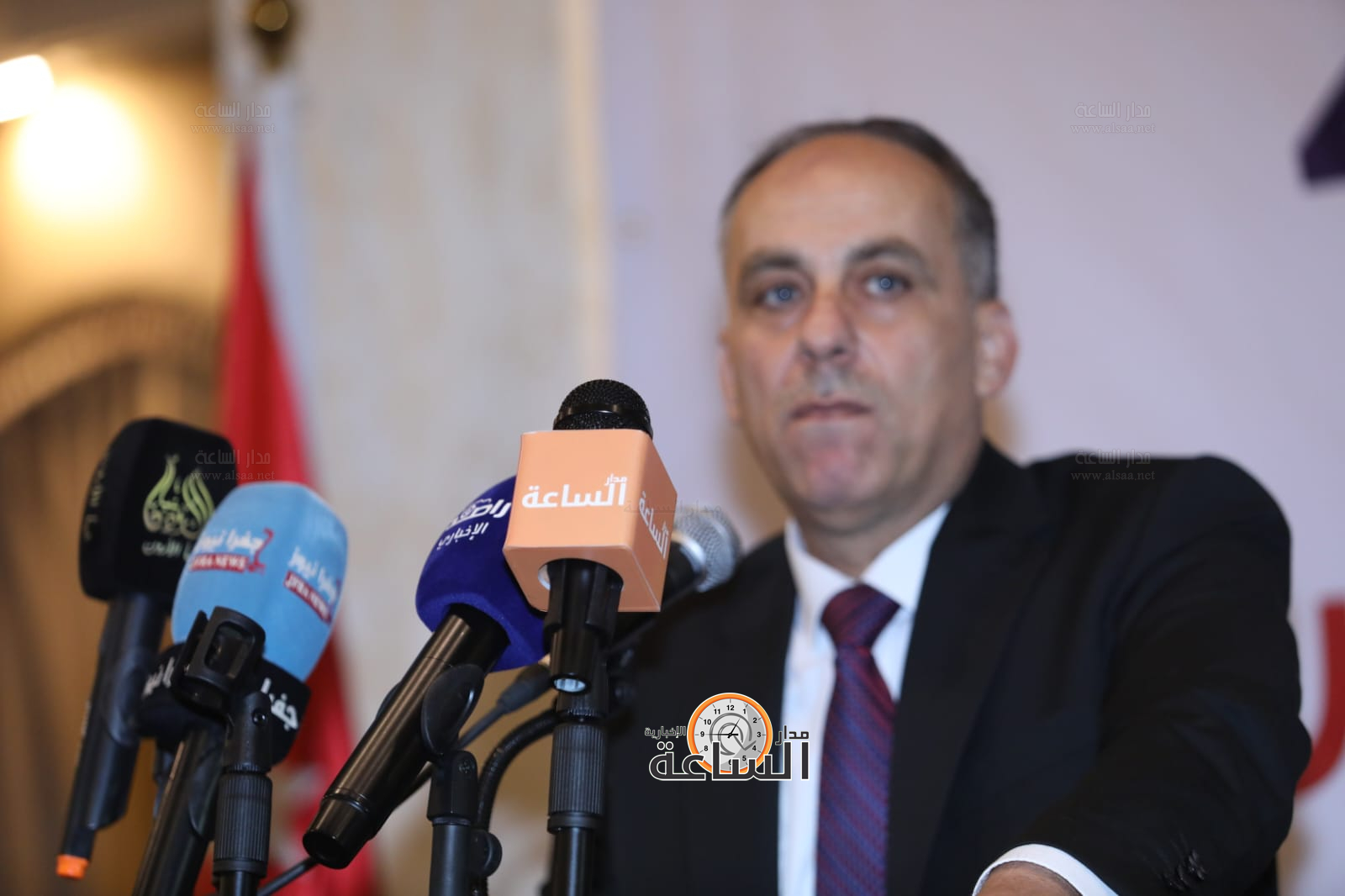 Madar Al-Saa Images 0.9460743604748092