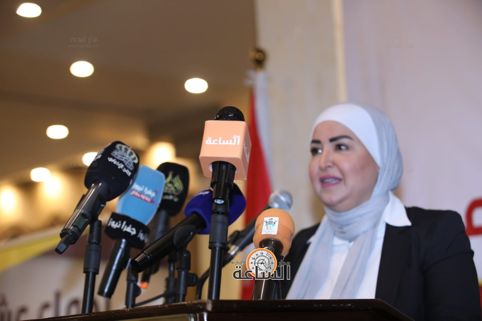 Madar Al-Saa Images 0.9179441196621865