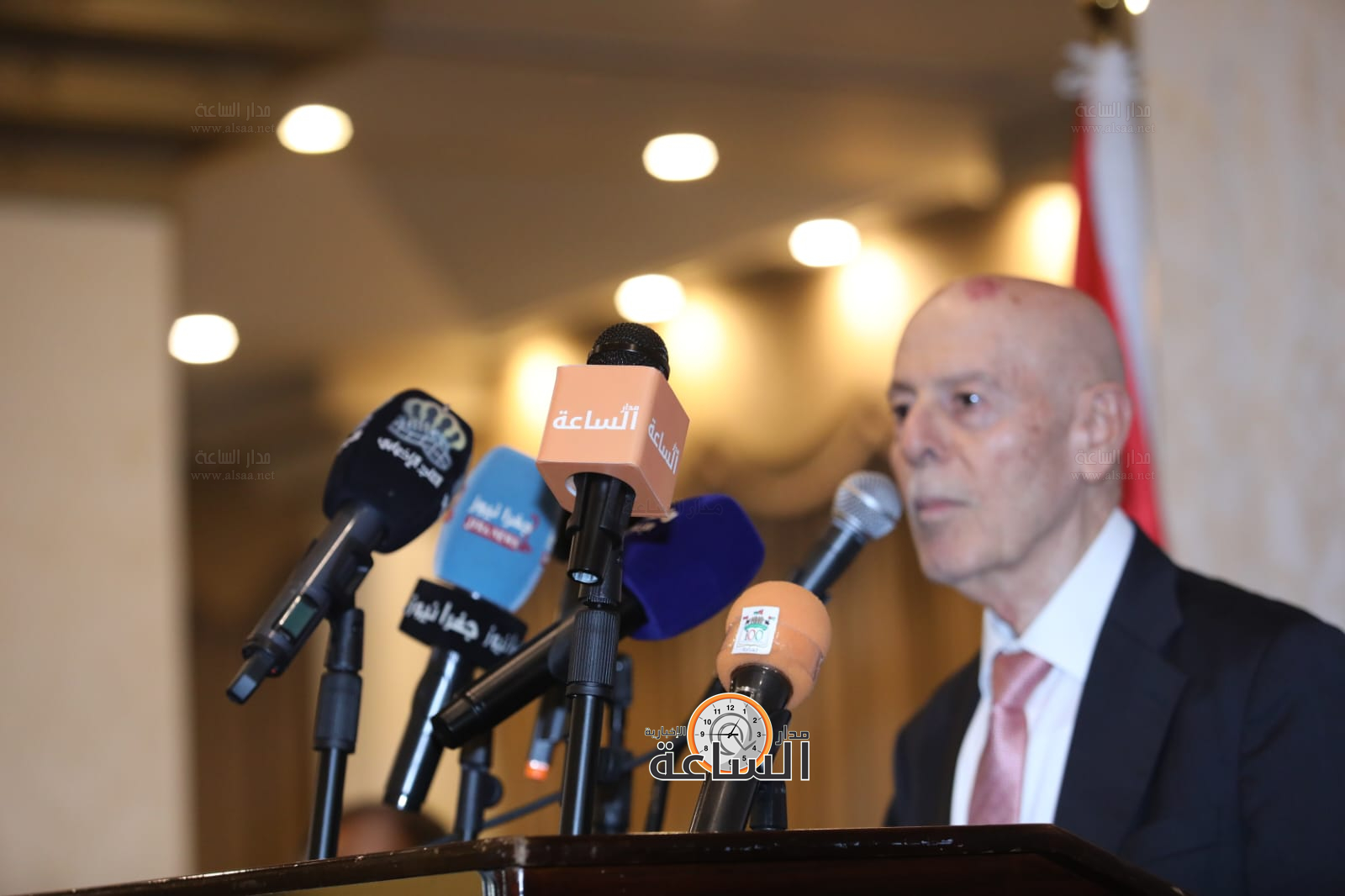 Madar Al-Saa Images 0.8895706475597911