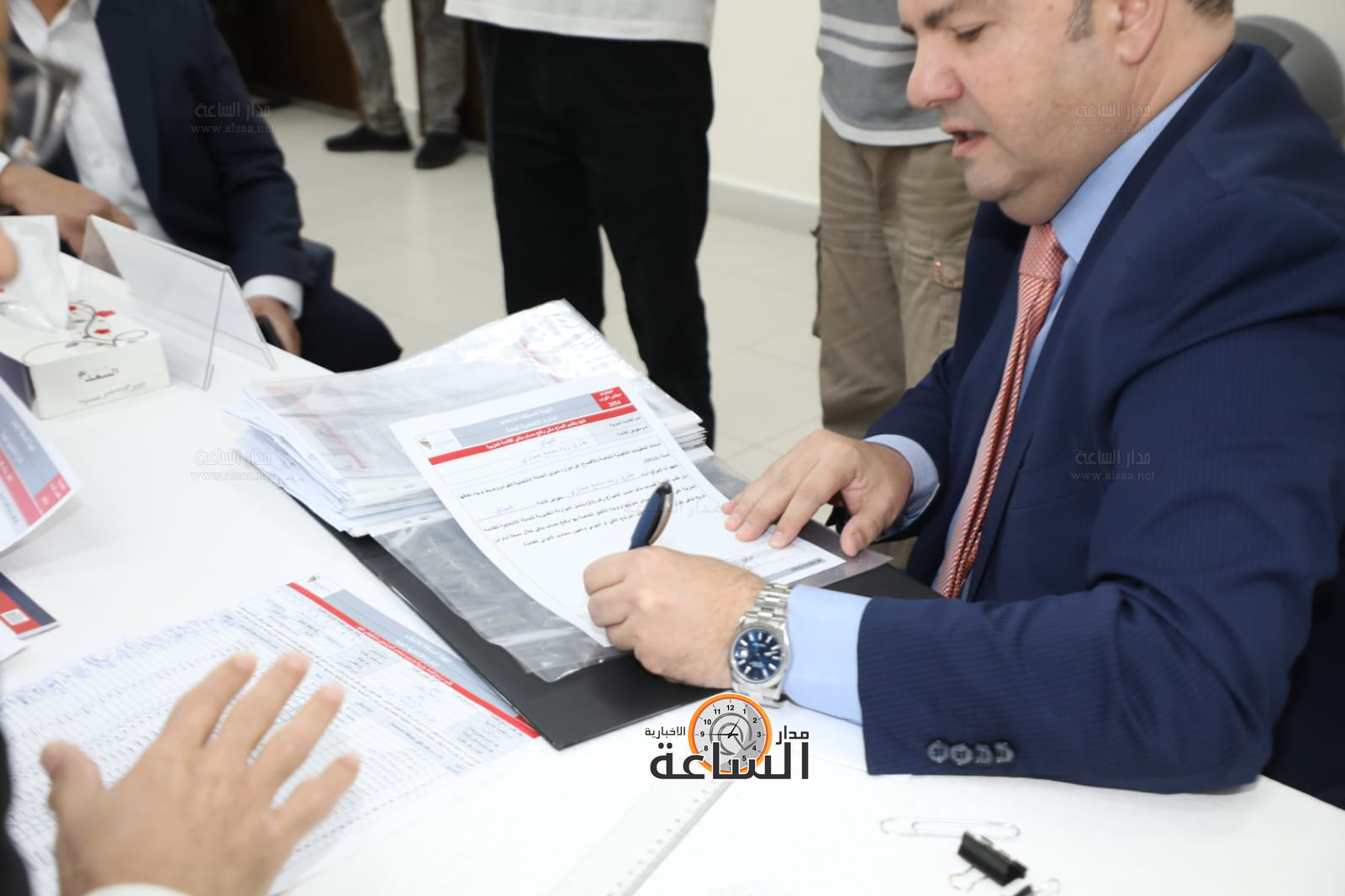 Madar Al-Saa Images 0.23753586511321845