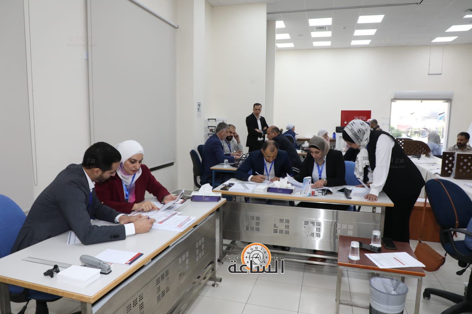 Madar Al-Saa Images 0.3795950449614016