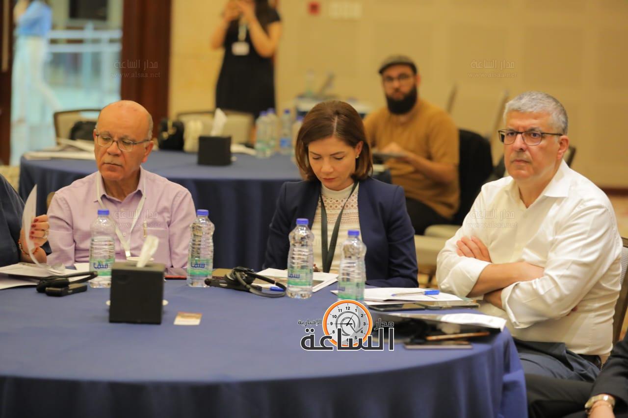 Madar Al-Saa Images 0.49349548404537535