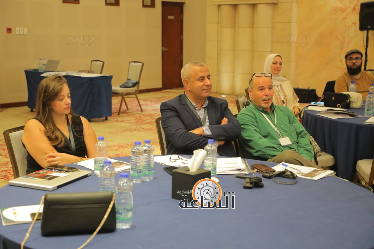 Madar Al-Saa Images 0.826222629755013