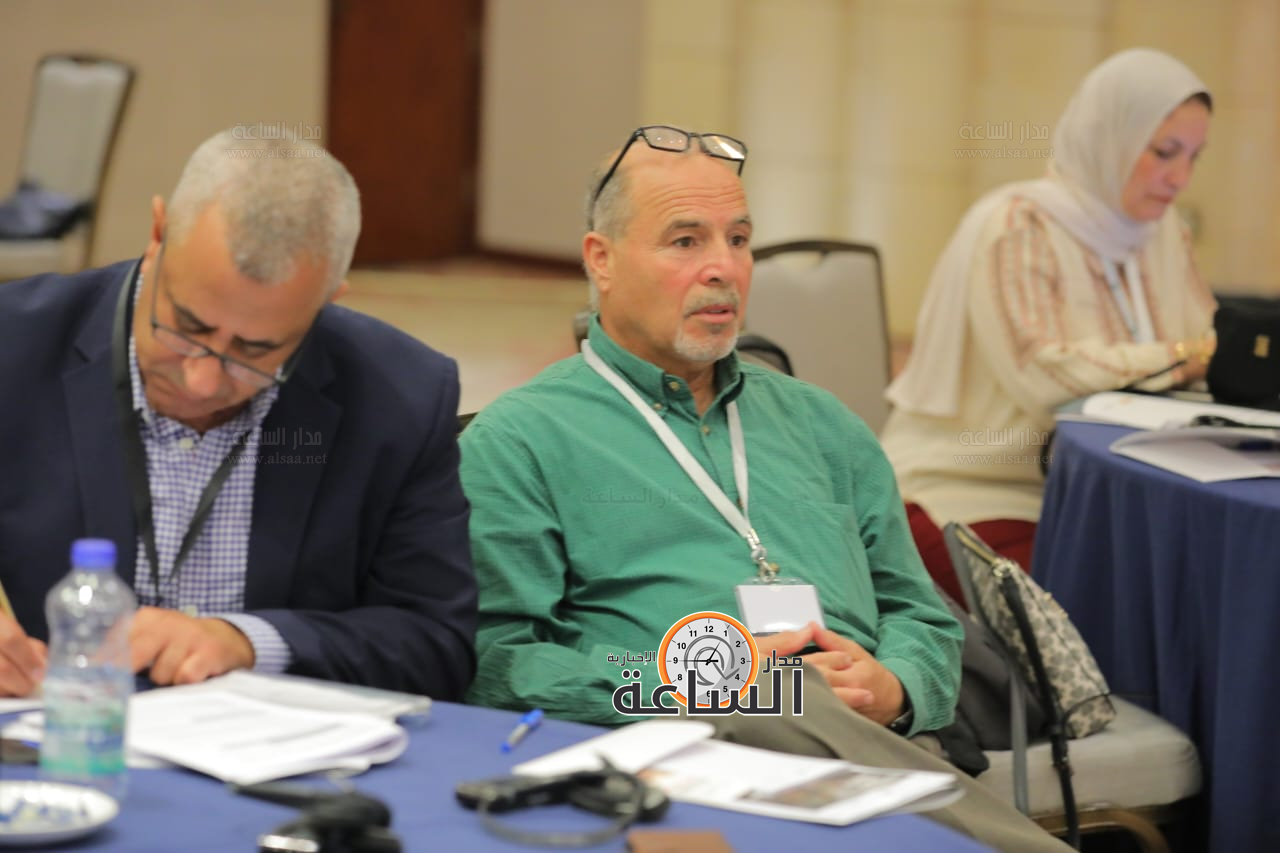 Madar Al-Saa Images 0.9576349617489124