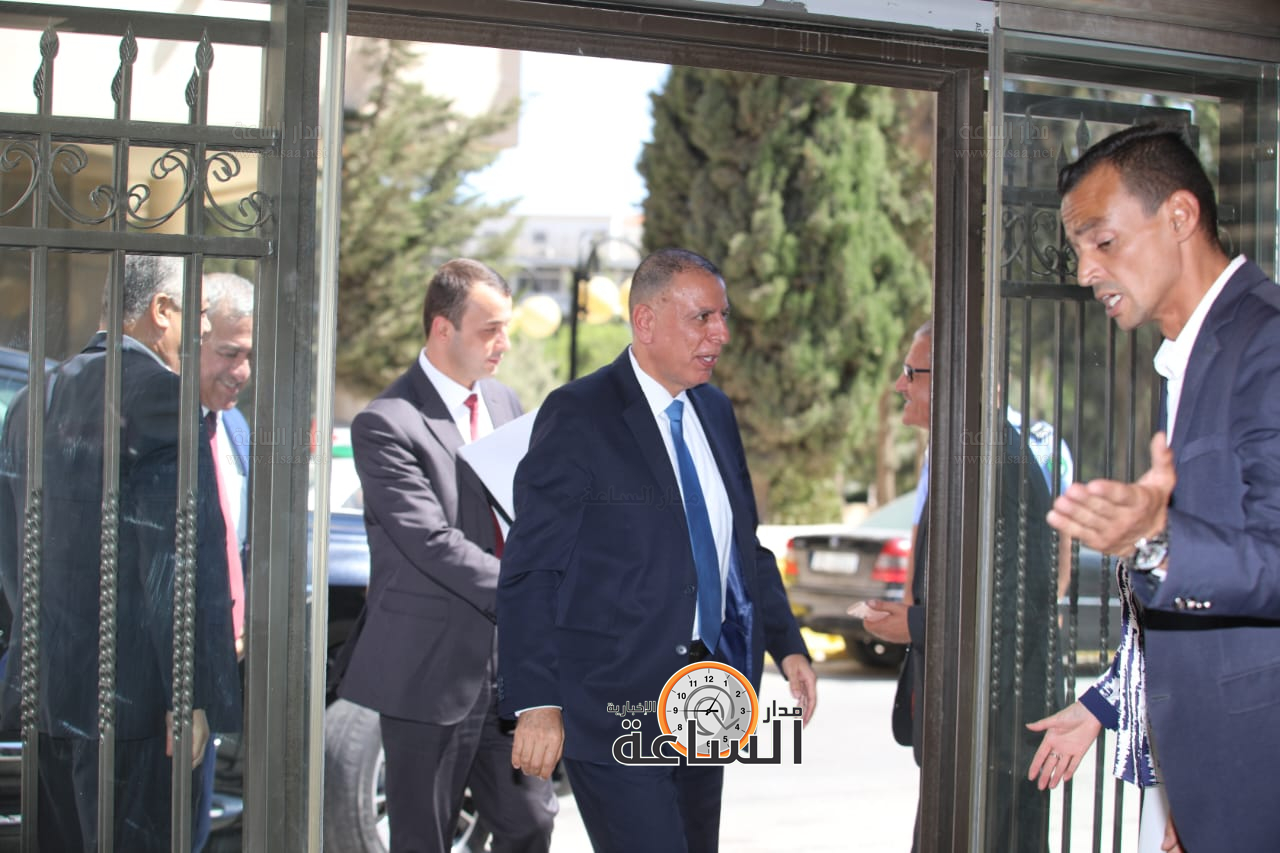 Madar Al-Saa Images 0.2957931993599201