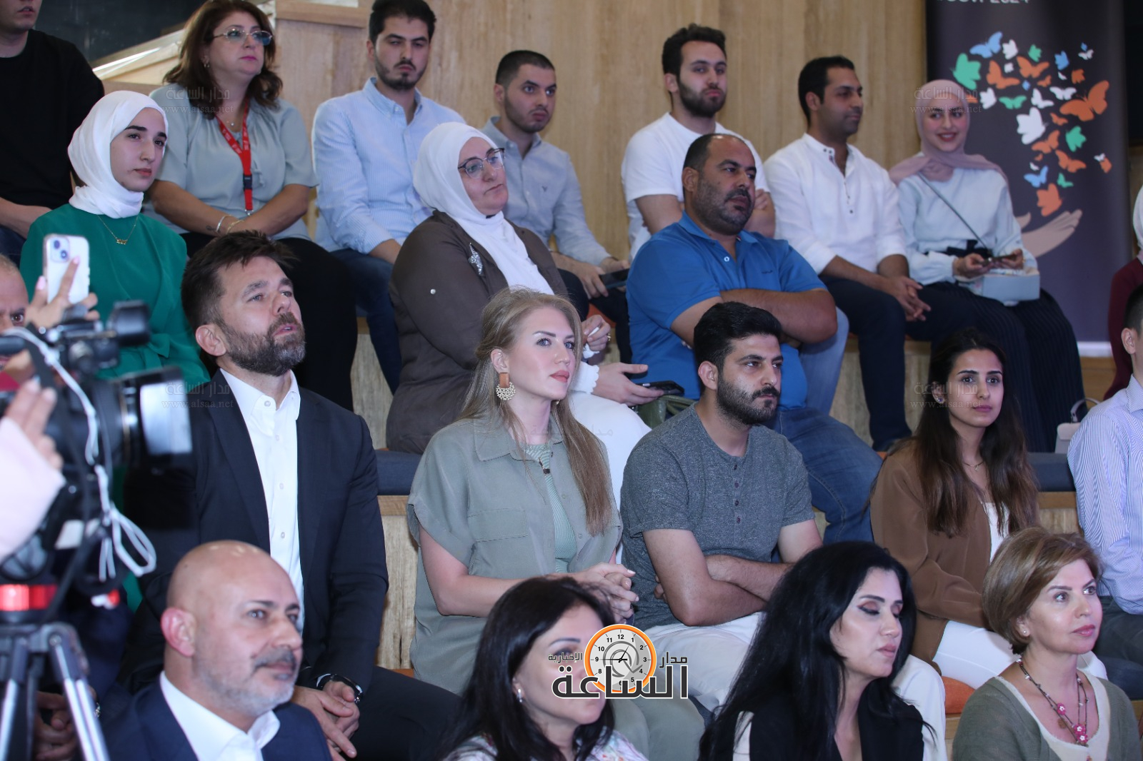 Madar Al-Saa Images 0.6877444192978341