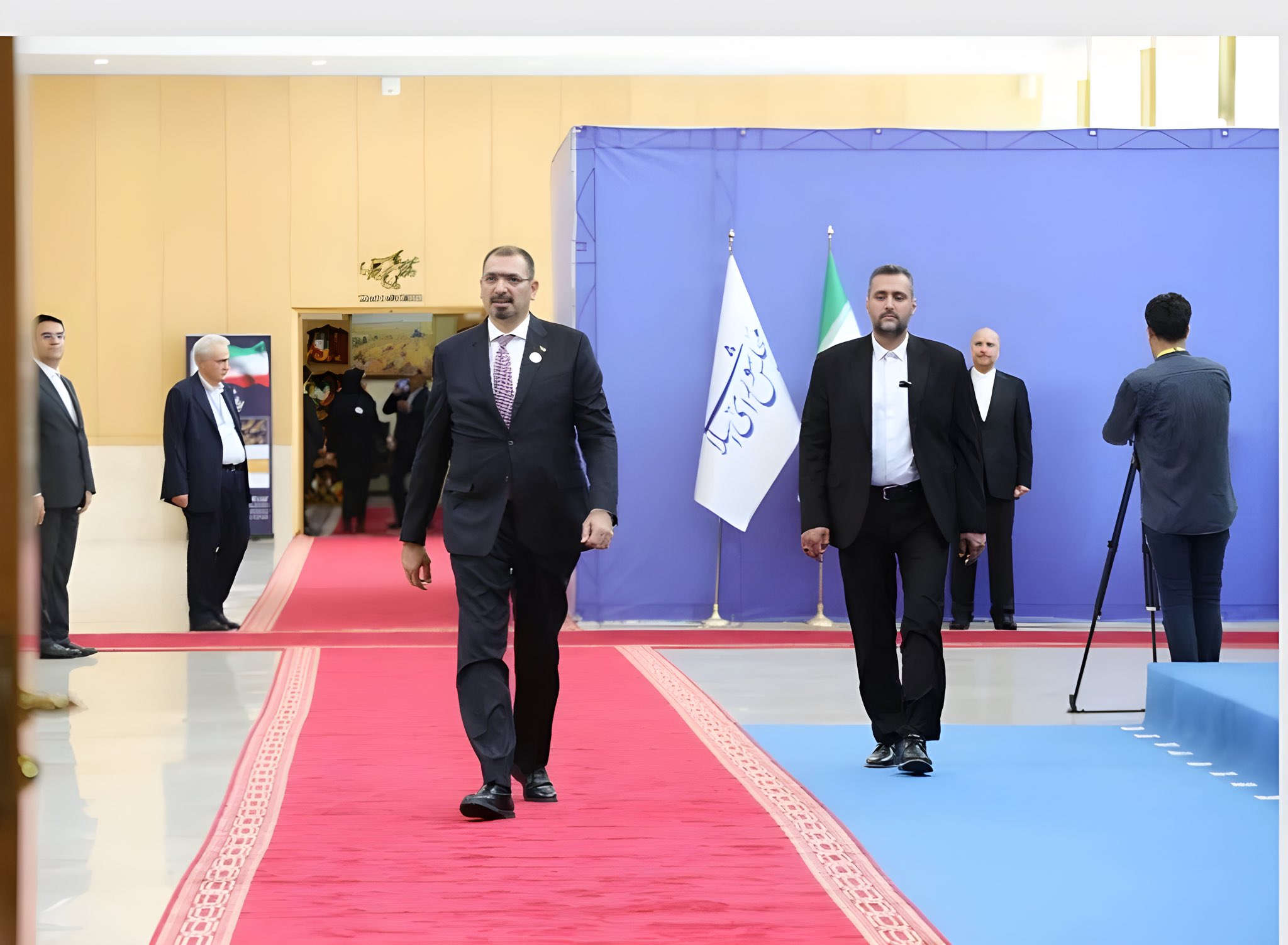 Madar Al-Saa Images 0.9163444030200487