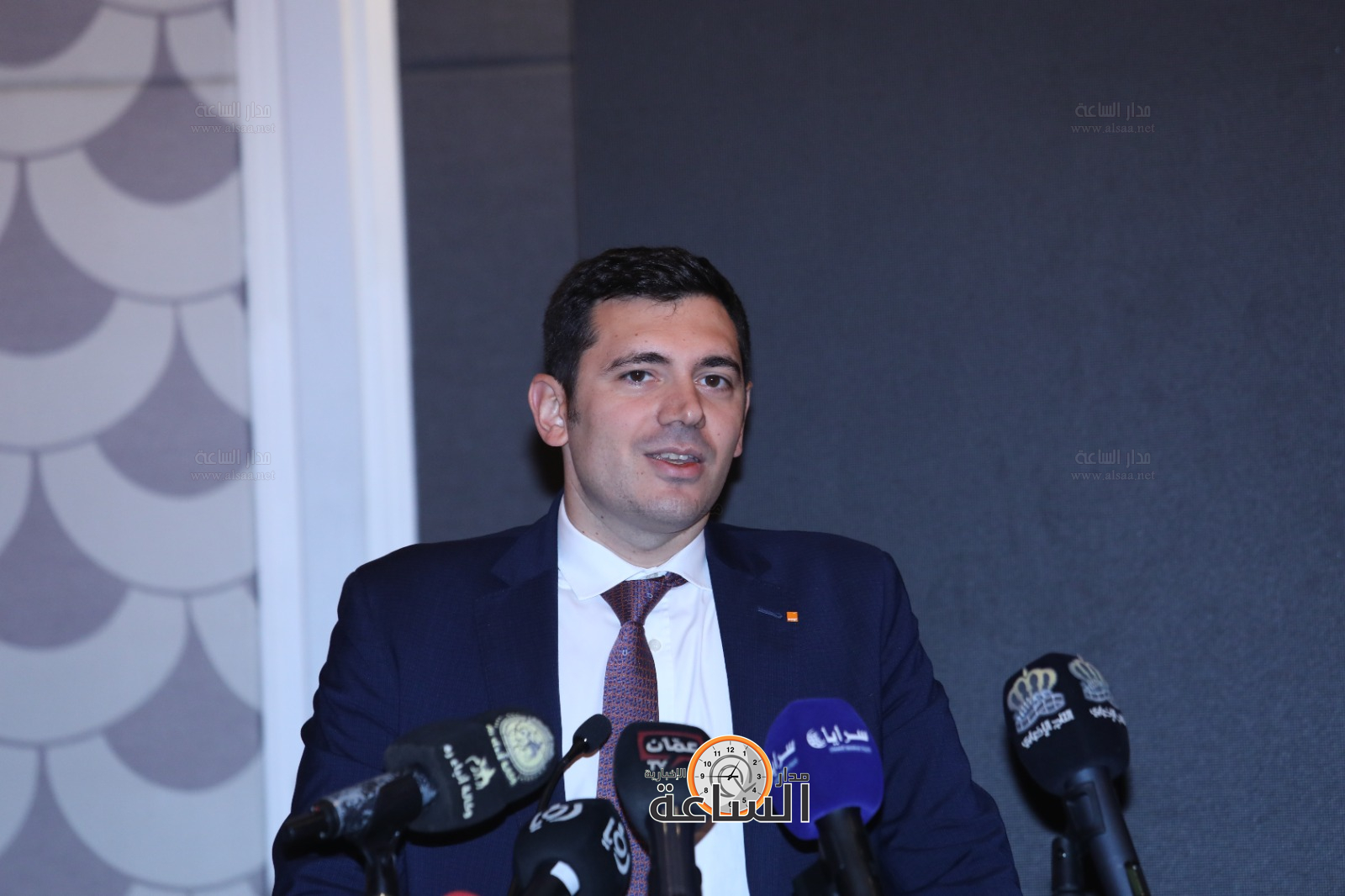 Madar Al-Saa Images 0.006960107052299103