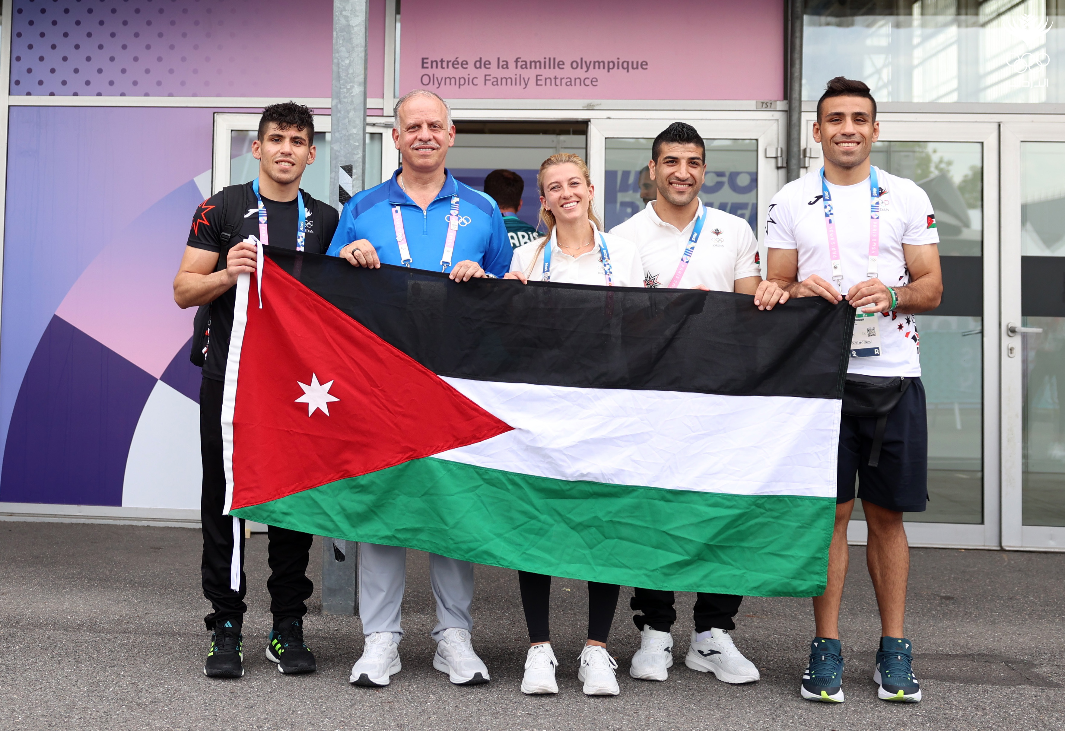 Madar Al-Saa Images 0.8411869172216384