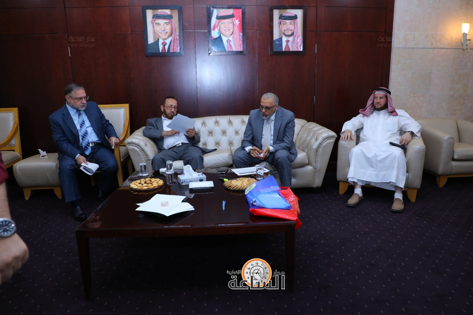 Madar Al-Saa Images 0.5856729885007712