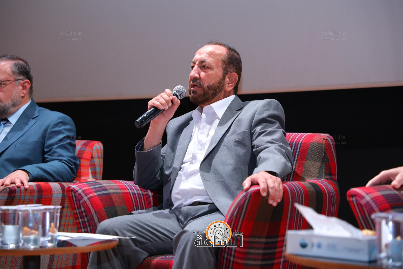 Madar Al-Saa Images 0.24389649903847155