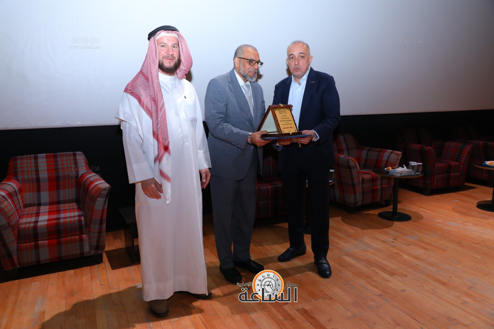 Madar Al-Saa Images 0.39457159249199014