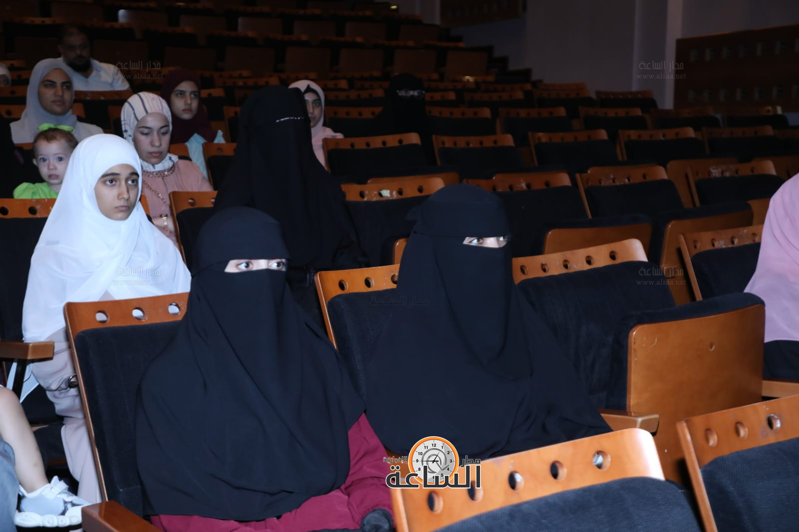 Madar Al-Saa Images 0.5528894452165858