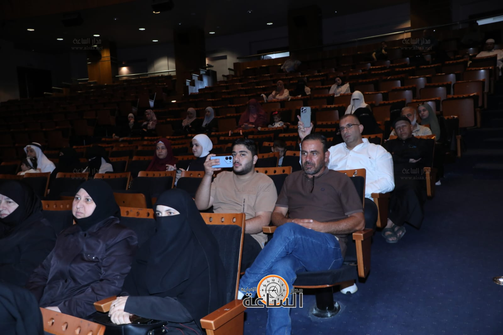 Madar Al-Saa Images 0.7946035379467029