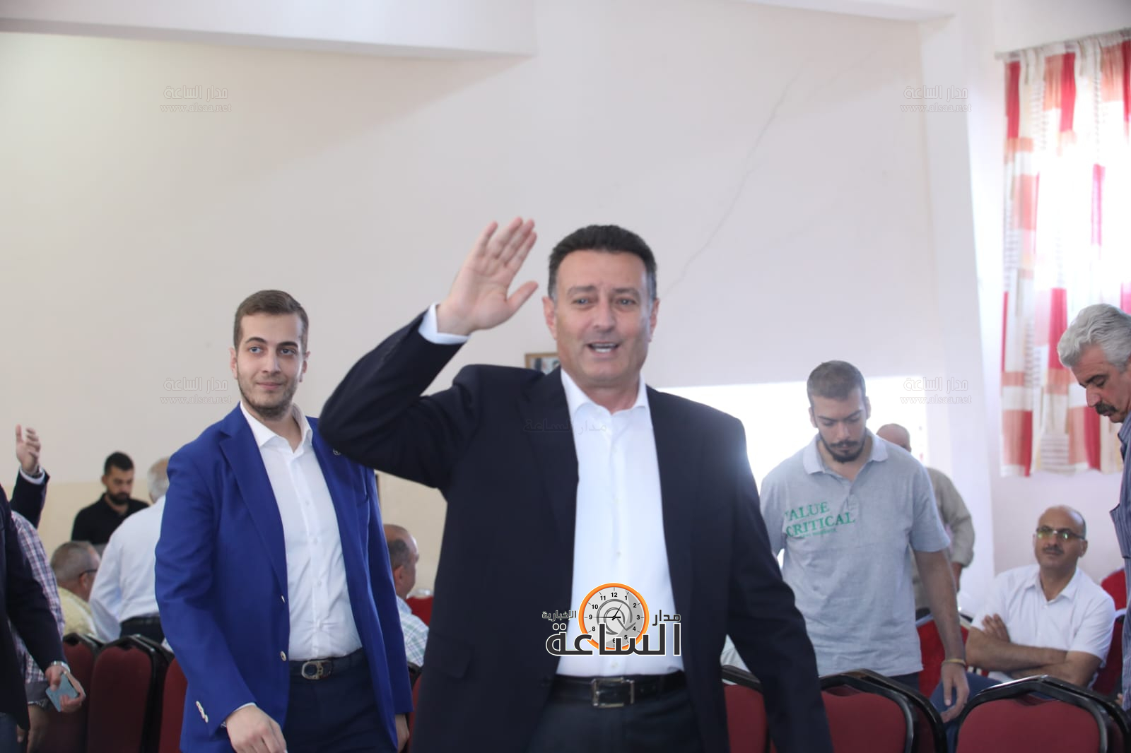 Madar Al-Saa Images 0.9141745715700056